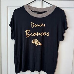 Denver Broncos Women's / Teens apparel -Black and‎ Gold Top. Size L